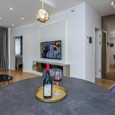 Apartment Stura *